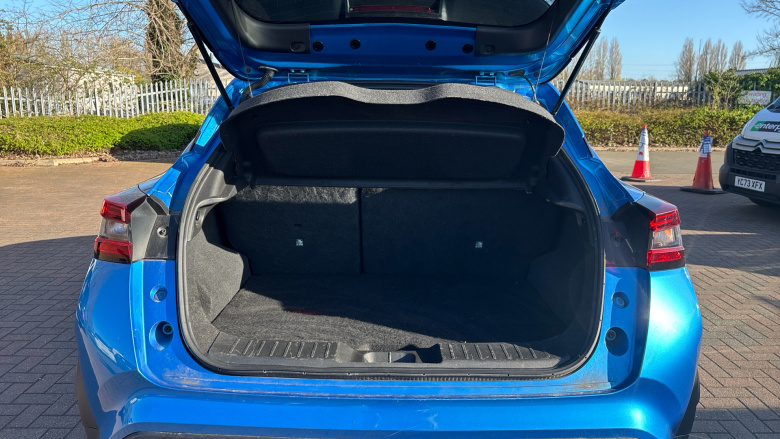 Nissan Juke 1.0 DiG-T 114 N-Connecta 5dr Petrol Hatchback